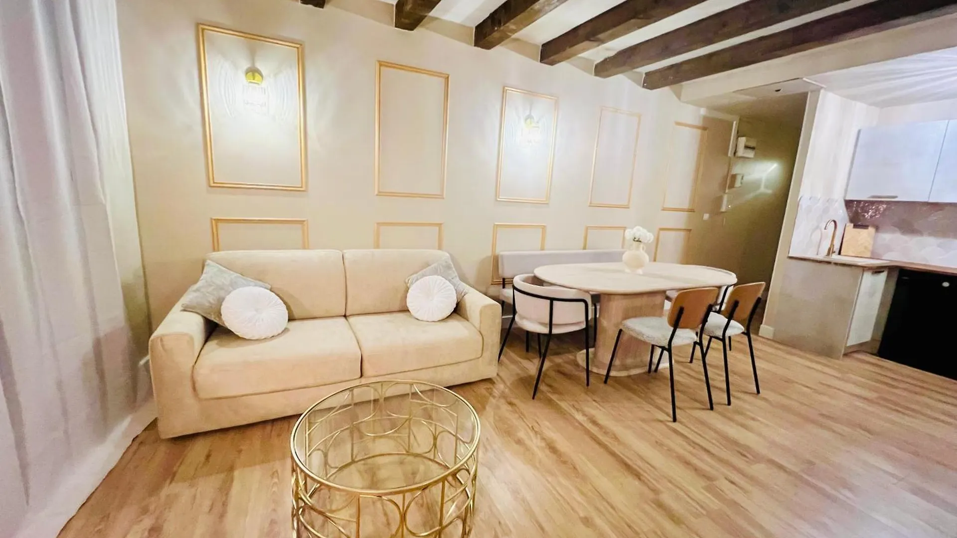 Joyau Cache En Plein Coeur De Martigues ! location